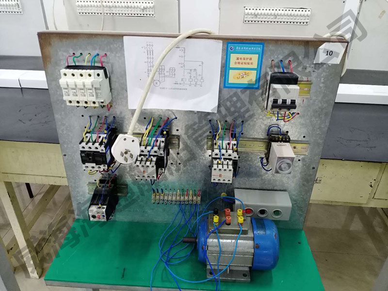 故障排除操作臺